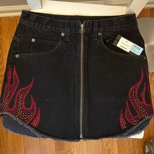 Never worn LF / Carmar Denim black flame skirt